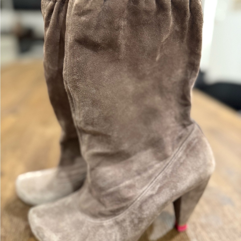 Chie Mihara Brown Heeled Boots